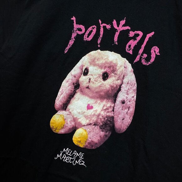 Melanie Martinez Bunny Tshirt size large - Picture 4 of 4